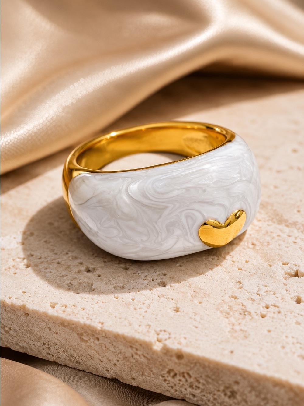 18K gold plated White Marbled Dome Ring with Gold Heart - Picture 1 of 9